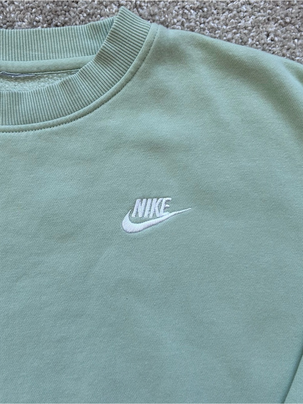 Women’s Nike Sportswear Phoenix Fleece Crewneck Sweatshirt Mint Green Small - Picture 2 of 8